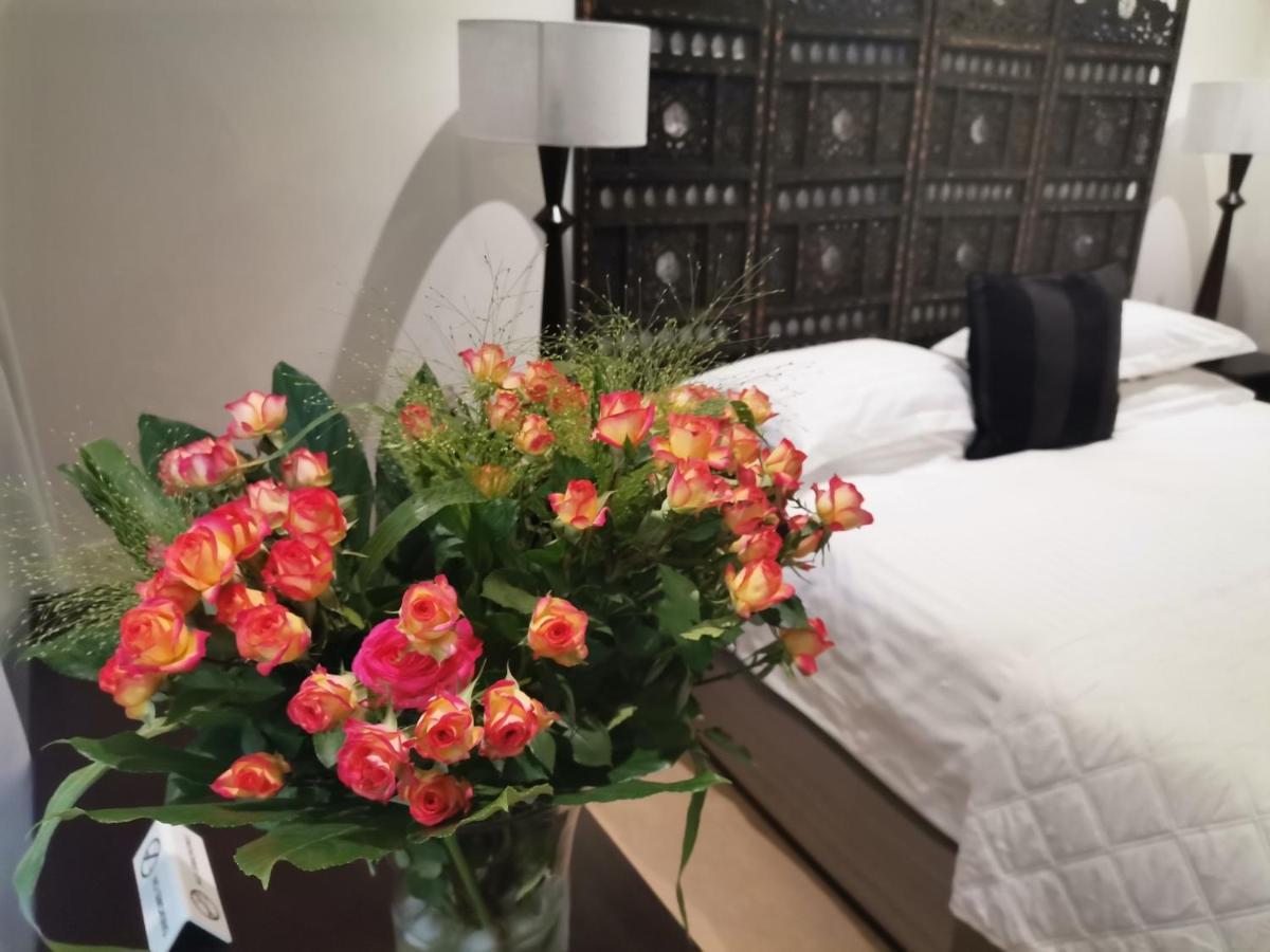 Rosebank Lodge Guesthouse By Claires Johannesburg Esterno foto